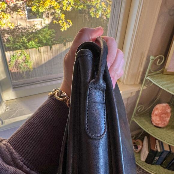 🖤 Classic VTG COACH 3105 Black Leather Pocket Purse Brass Turnlock Crossbody - Picture 7 of 15